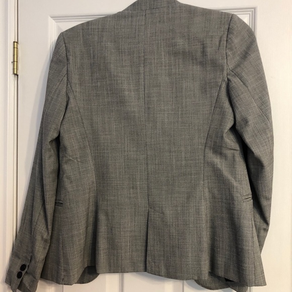 Zara basic gray blazer - Picture 3 of 3